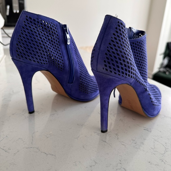 Vince Camuto Vo-Leena - Picture 3 of 4